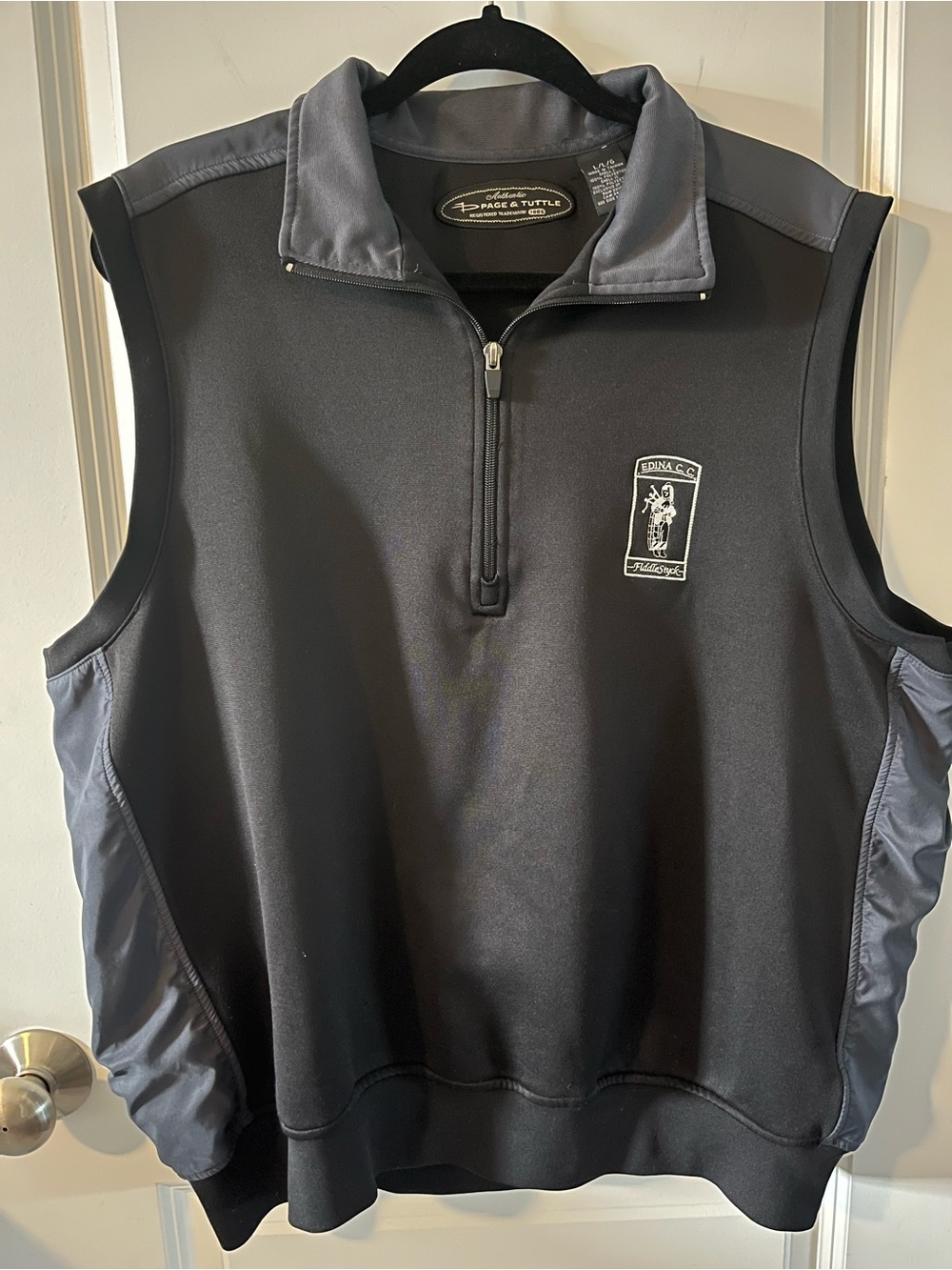 Page & Tuttle Black & Gray Men’s Large Sleeveless Quarter-Zip Vest